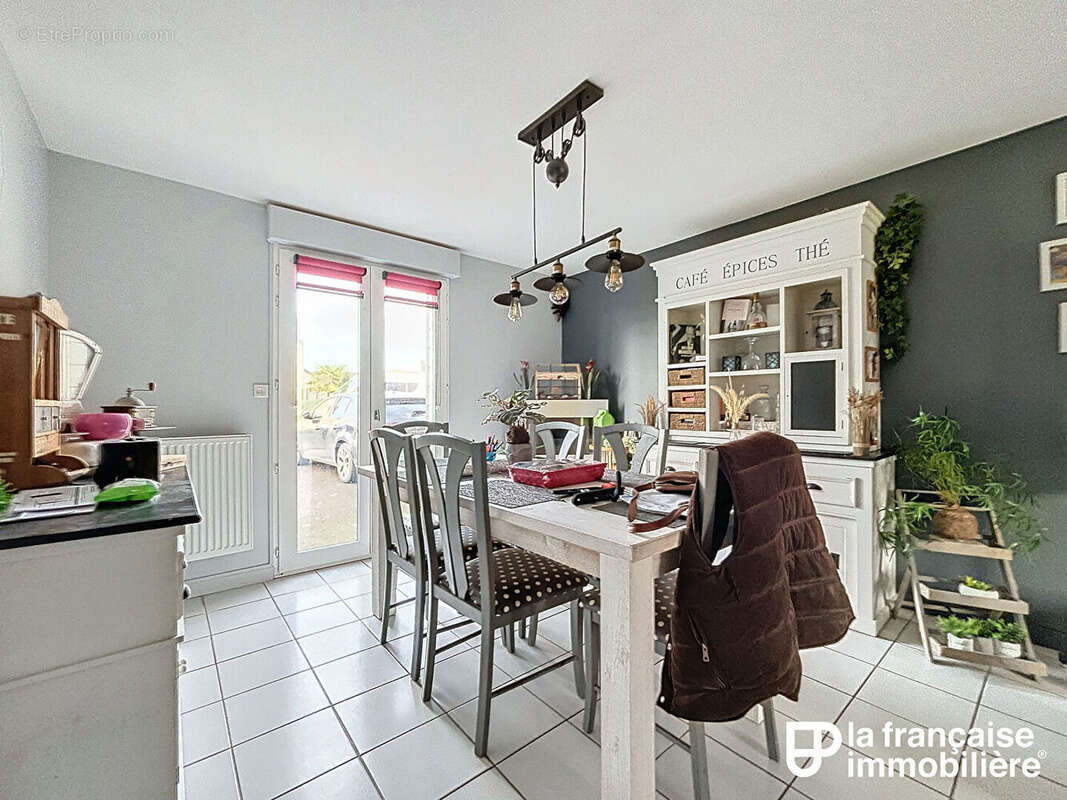 Maison à MONTAUBAN-DE-BRETAGNE