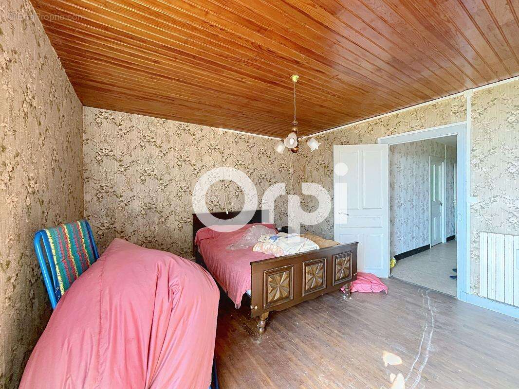 Maison à LOSTANGES