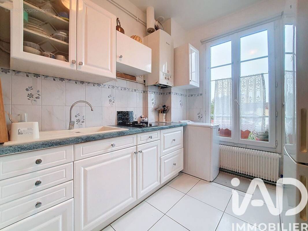 Photo 1 - Appartement à LES PAVILLONS-SOUS-BOIS