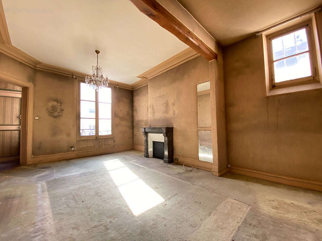 Appartement à PARIS-4E