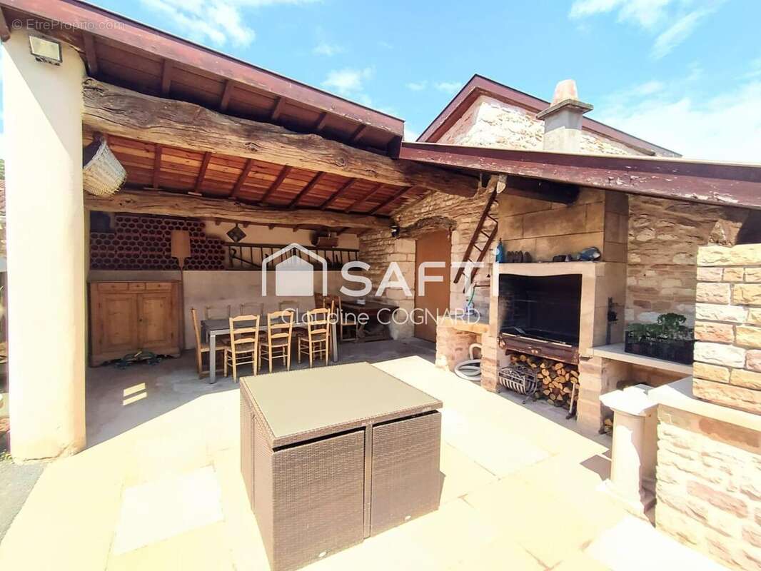 Photo 3 - Maison à PRISSE