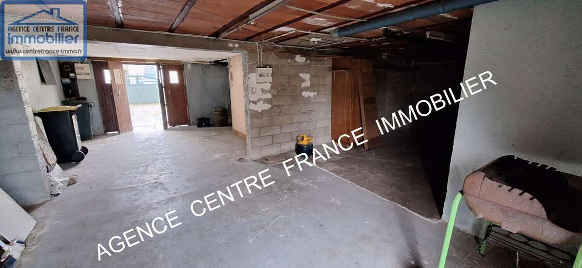 BOURGES sud. Maison indépendante de 5 pièces avec jardin - photo 11