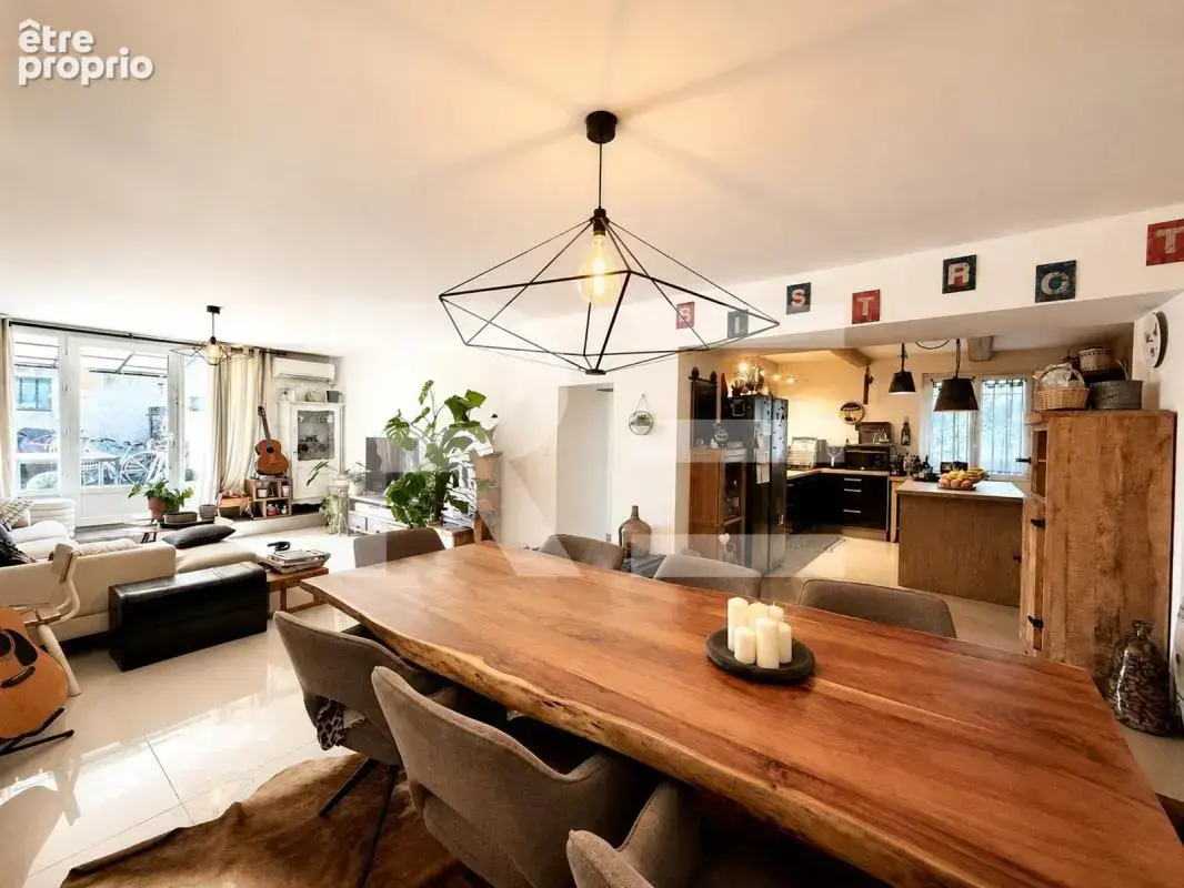 Meynes  maison de village de 190 m²  4 chambres, bureau, jardin et parking - photo 2