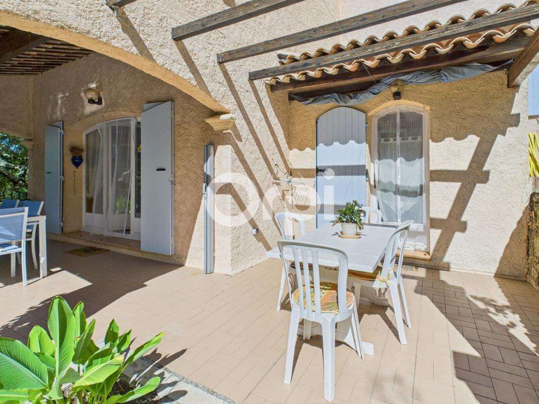 Maison à SAINT-PAUL-EN-FORET