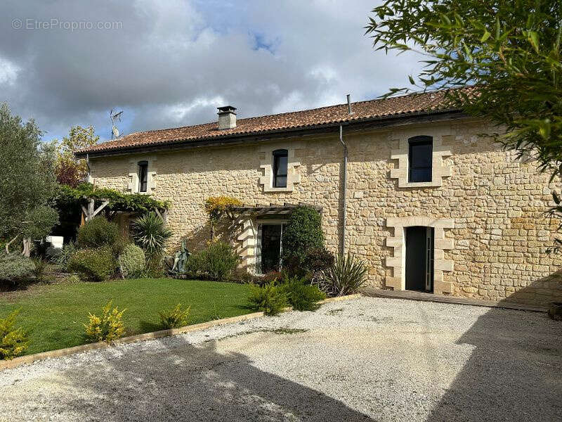 Maison à SAINT-ANDRE-DE-CUBZAC