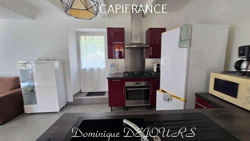 Maison à SAINT-SAUVEUR-DE-MONTAGUT