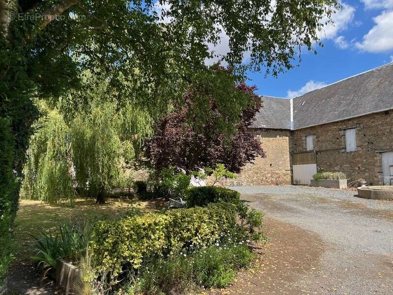 Maison à AUNAY-SUR-ODON