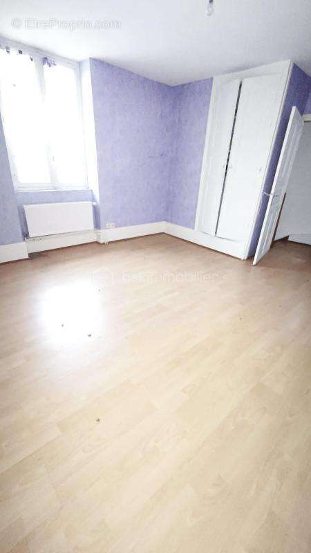 Maison de village avec grand garage - photo 5