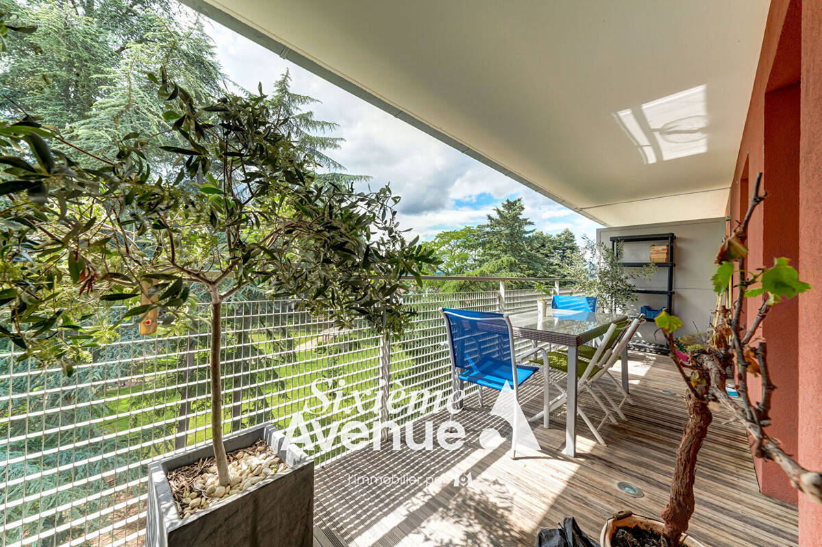 Appartement à DECINES-CHARPIEU