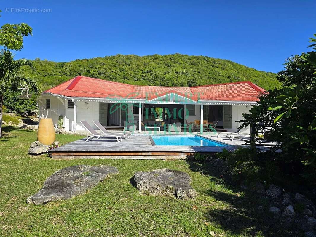 Maison à CAPESTERRE-DE-MARIE-GALANTE