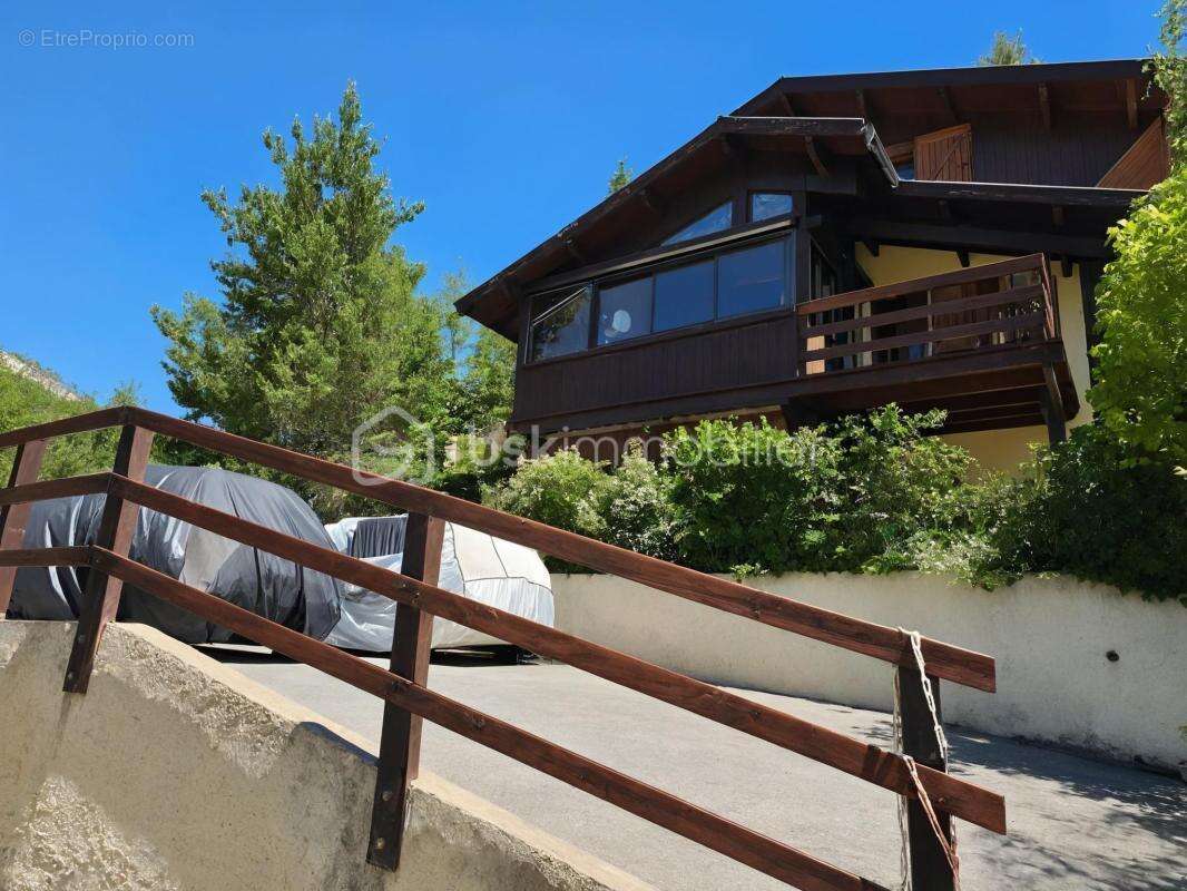 Maison à ALLOS