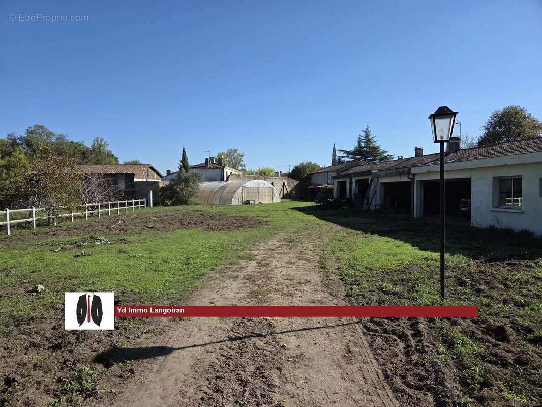 Maison à SAINT-MEDARD-D&#039;EYRANS