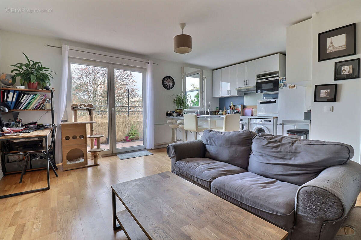 Appartement à COLOMBES