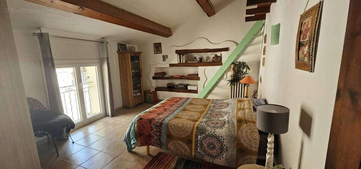 Maison à ROQUEBRUNE-SUR-ARGENS