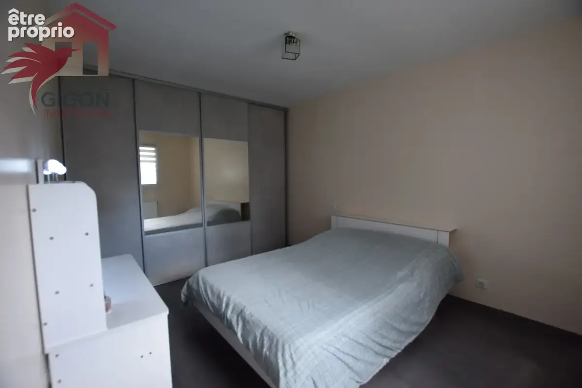 Immeuble recent comprenant 2 appartements f5 avec  terrasse et jardin privatif - photo 4