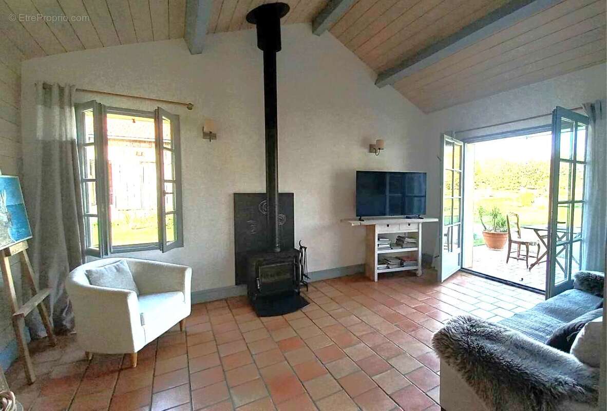 Photo-2025/093040-1-9 - Autre à MONT-DE-MARSAN