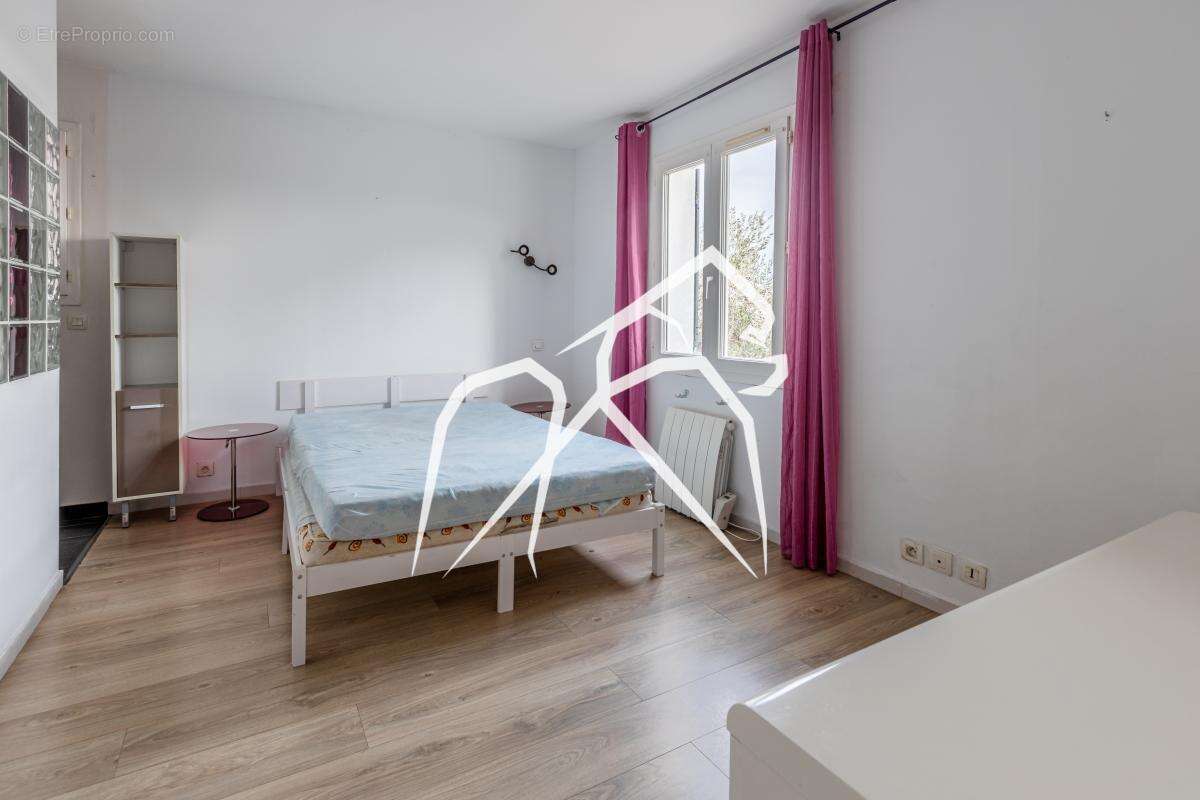 Maison à COURNONSEC