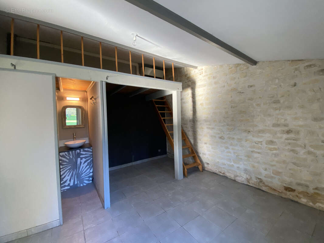 Maison à SAINT-AMANT-DE-BOIXE