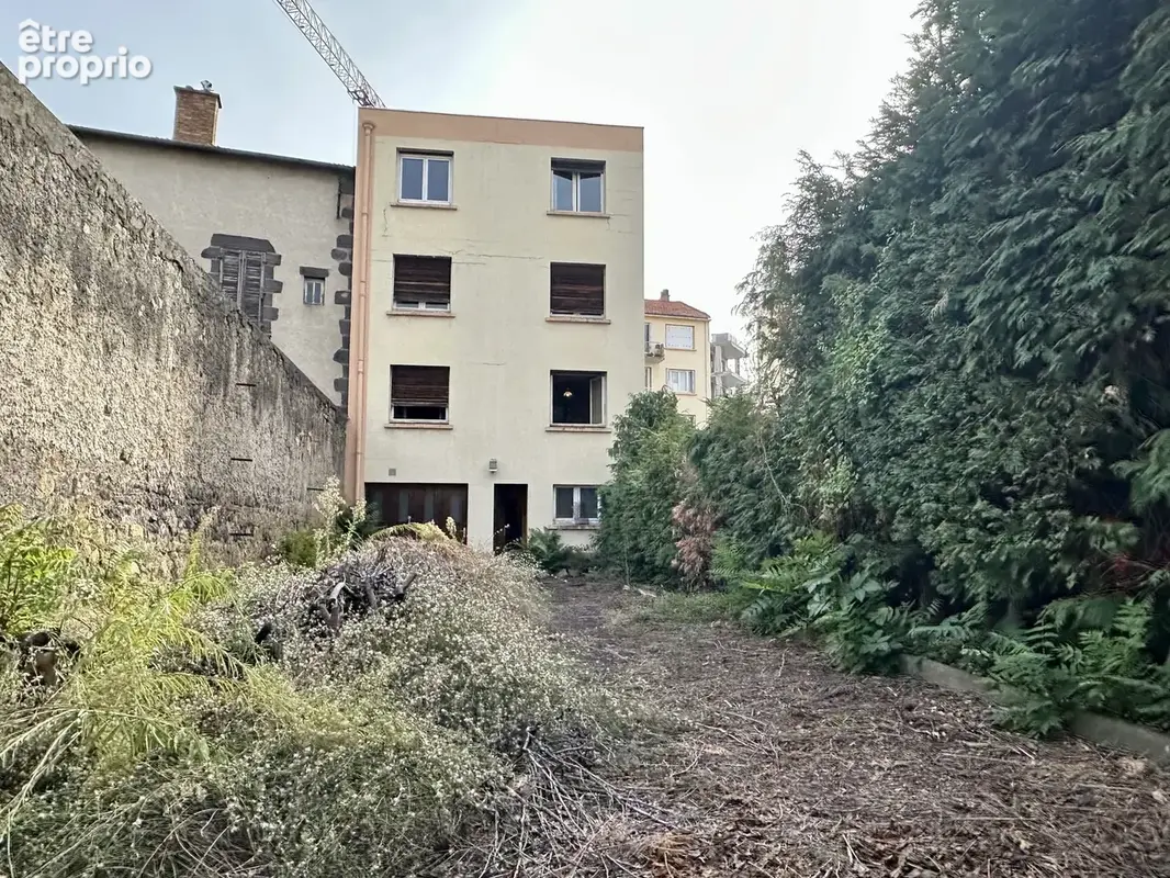 Immeuble  de 3 appartements T3 à rénover, garage jardin - photo 1