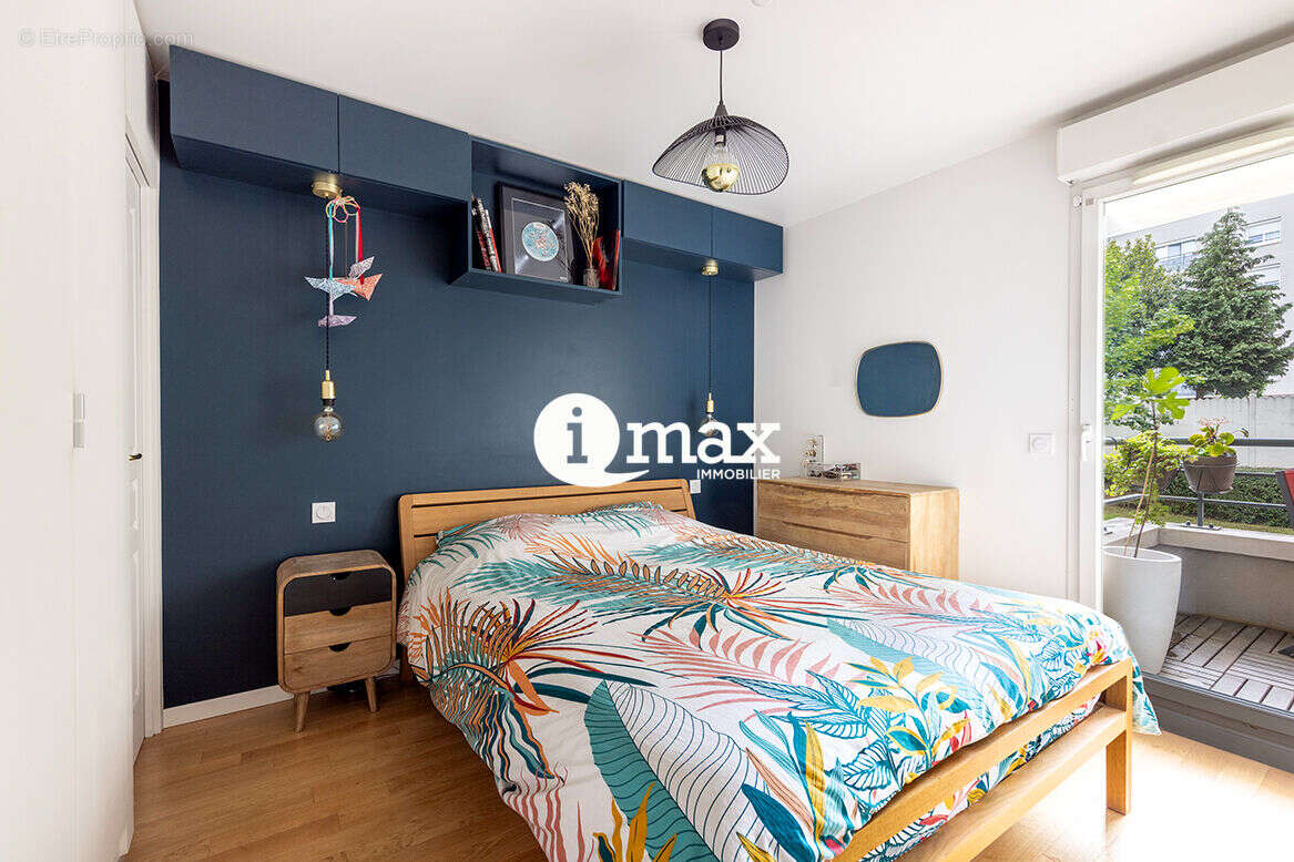 Appartement à SURESNES