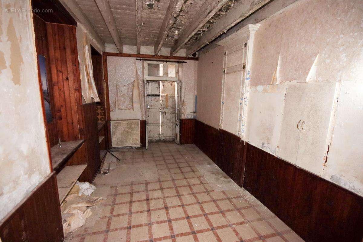 Maison à ROULLET-SAINT-ESTEPHE