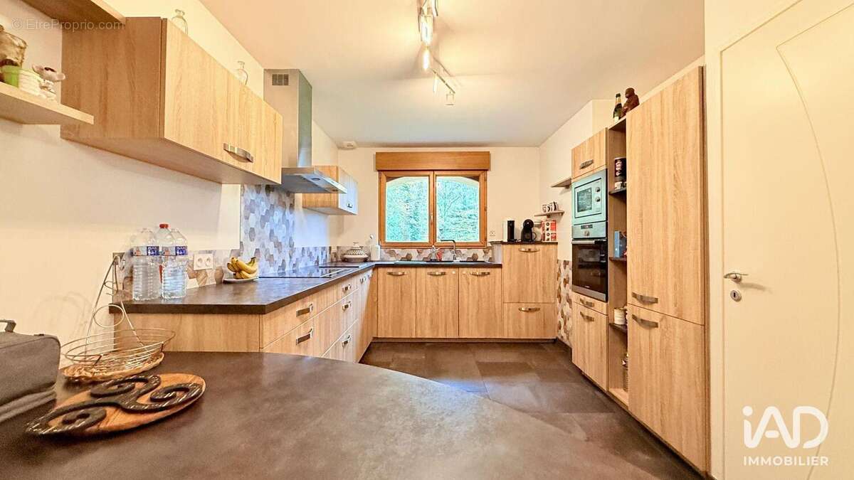 Maison 142 m² à Lanvaudan  - photo 3