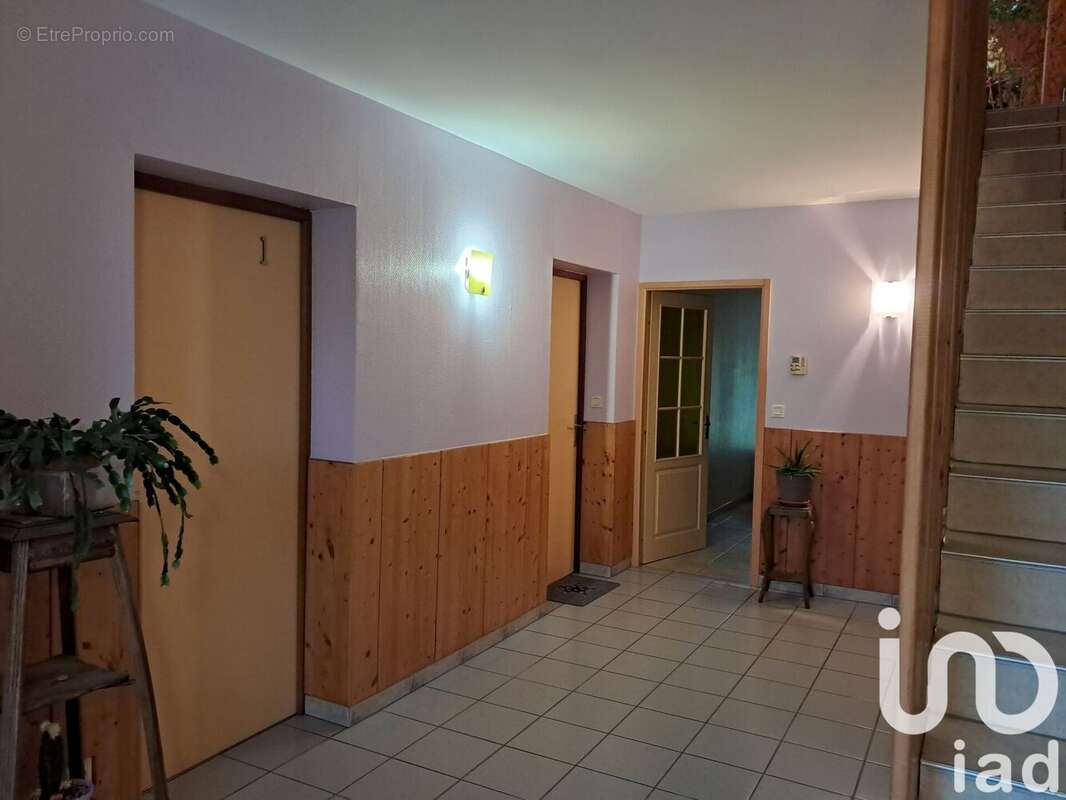 Photo 3 - Appartement à MONTROND