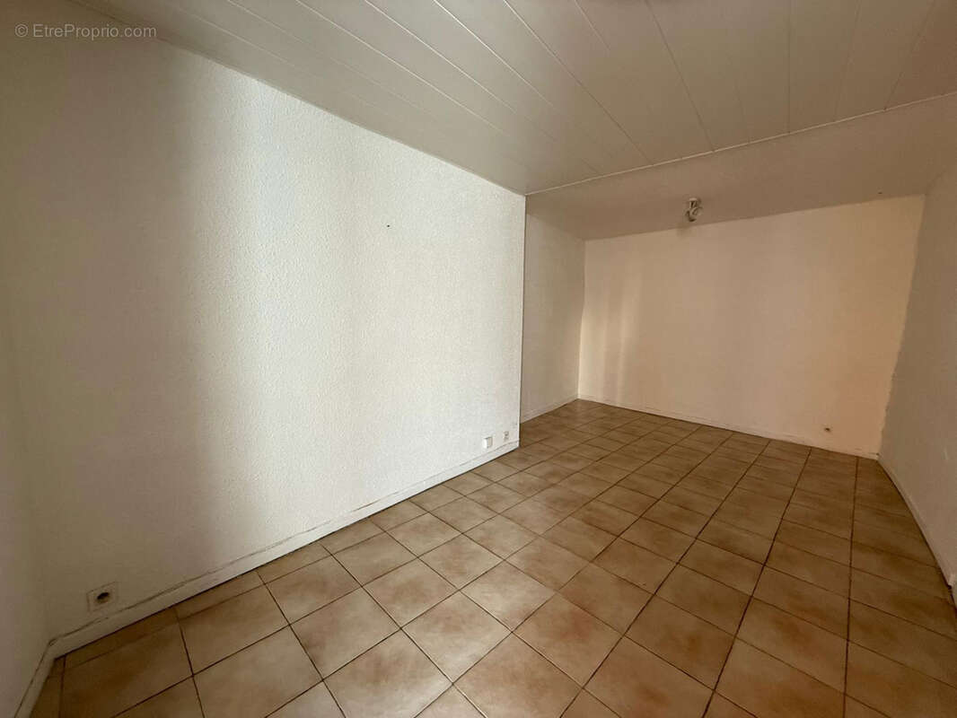 Appartement à MONTAGNAC