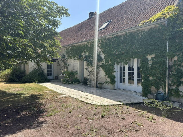 Maison à LUZILLE