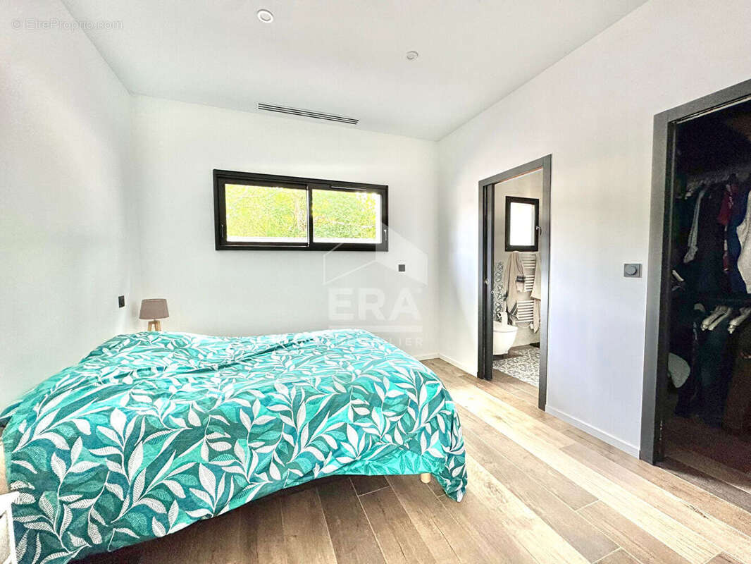 Maison Gujan Mestras 5 pièce(s) 123.51 m2 - photo 5