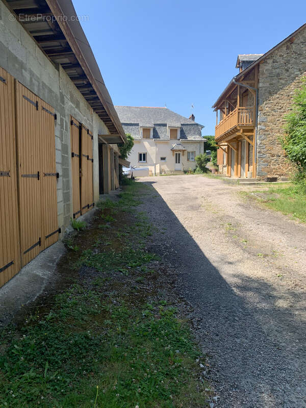 Appartement à LAGUENNE
