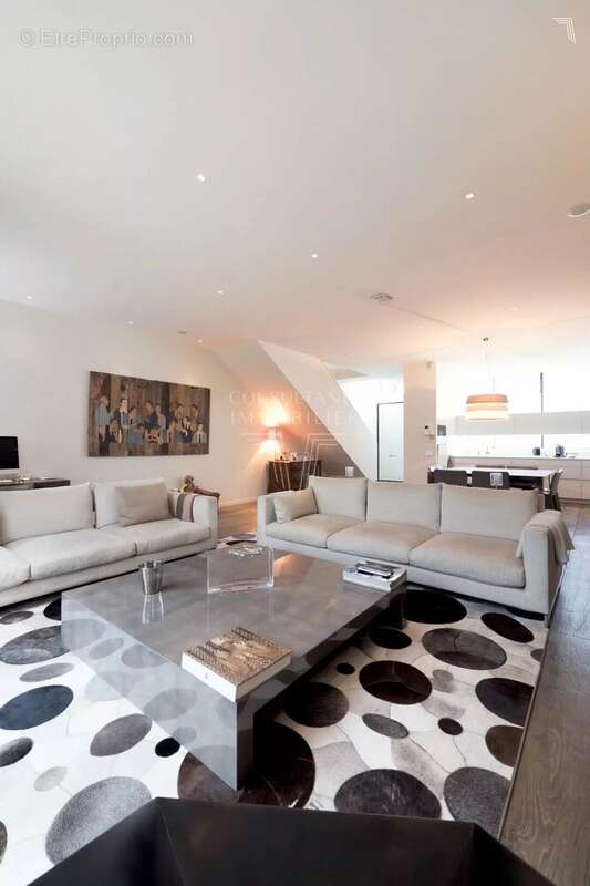 Maison à PARIS-16E