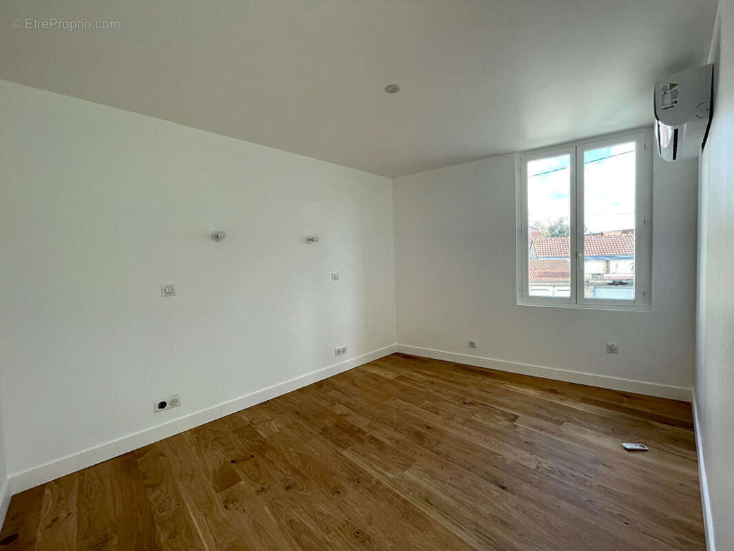 Appartement à SAINTE-SAVINE