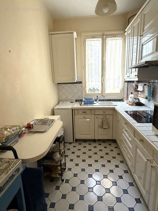 Appartement à PARIS-15E