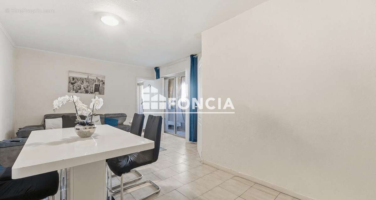 Appartement à LE CANNET