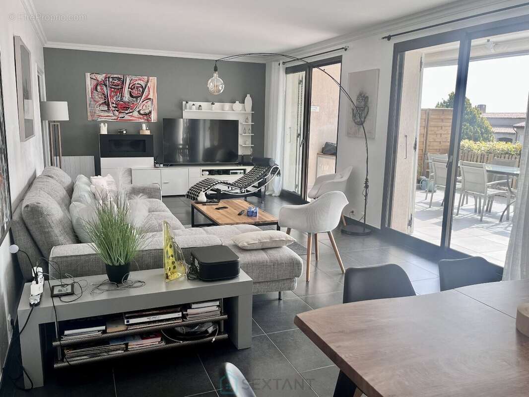 Appartement à VILLENEUVE-LOUBET