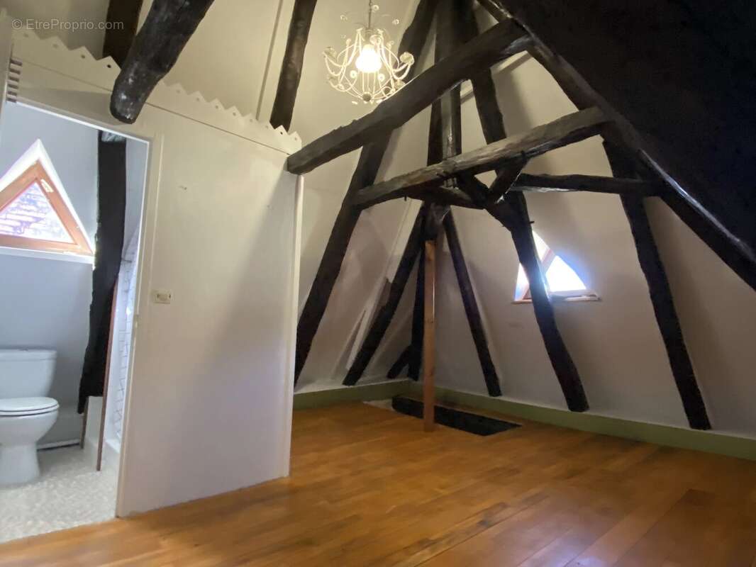 Charmante petite maison en pierre à Caniac-du-Causse – Idéale résidence secondaire avec potentiel locatif - photo 11