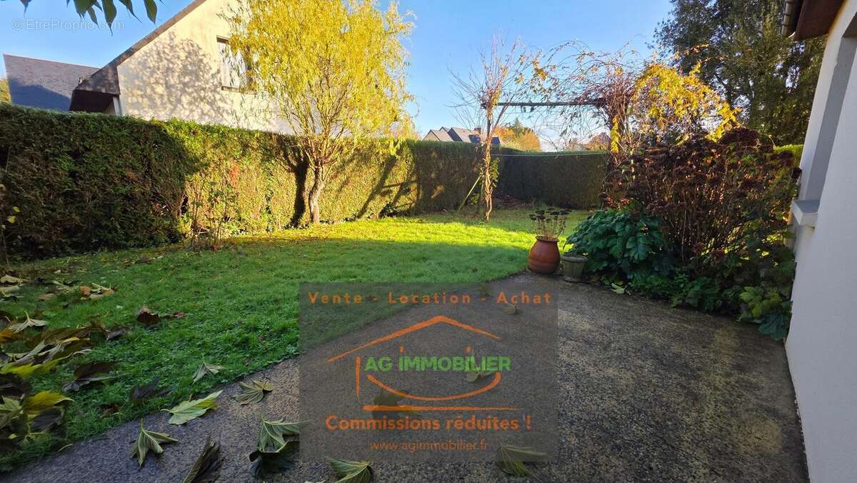 Maison à MONTGERMONT