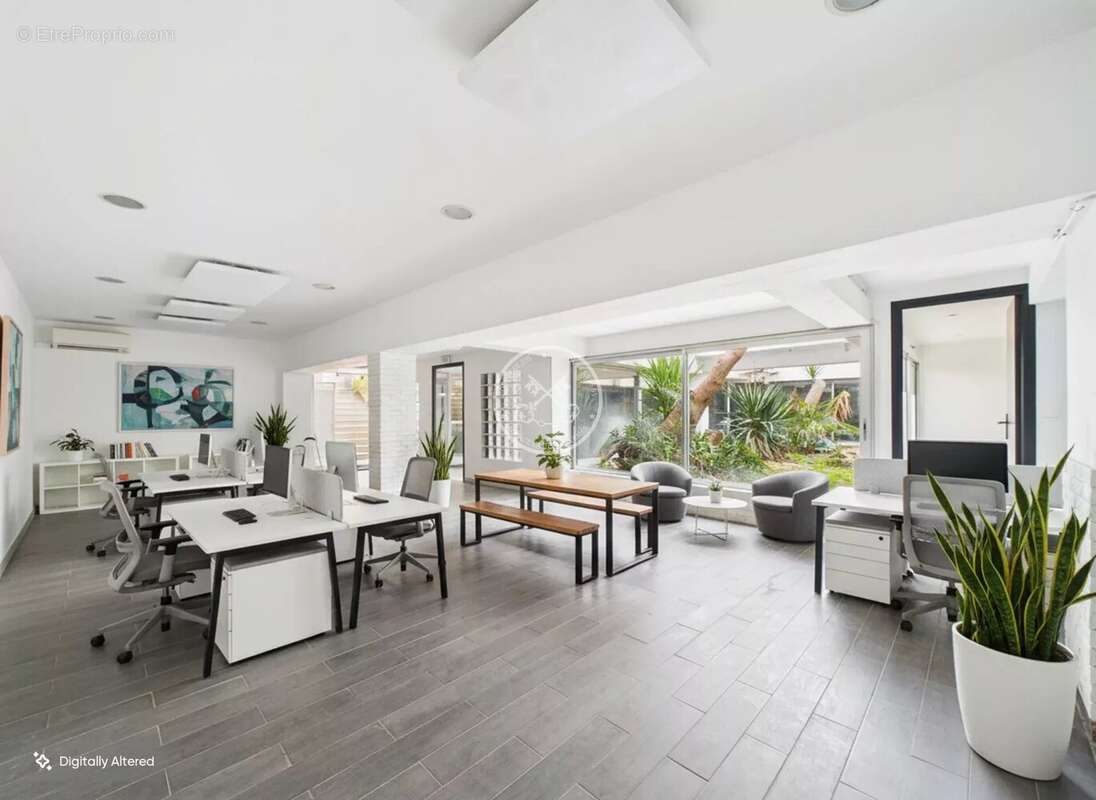 Commerce à SAINT-RAPHAEL