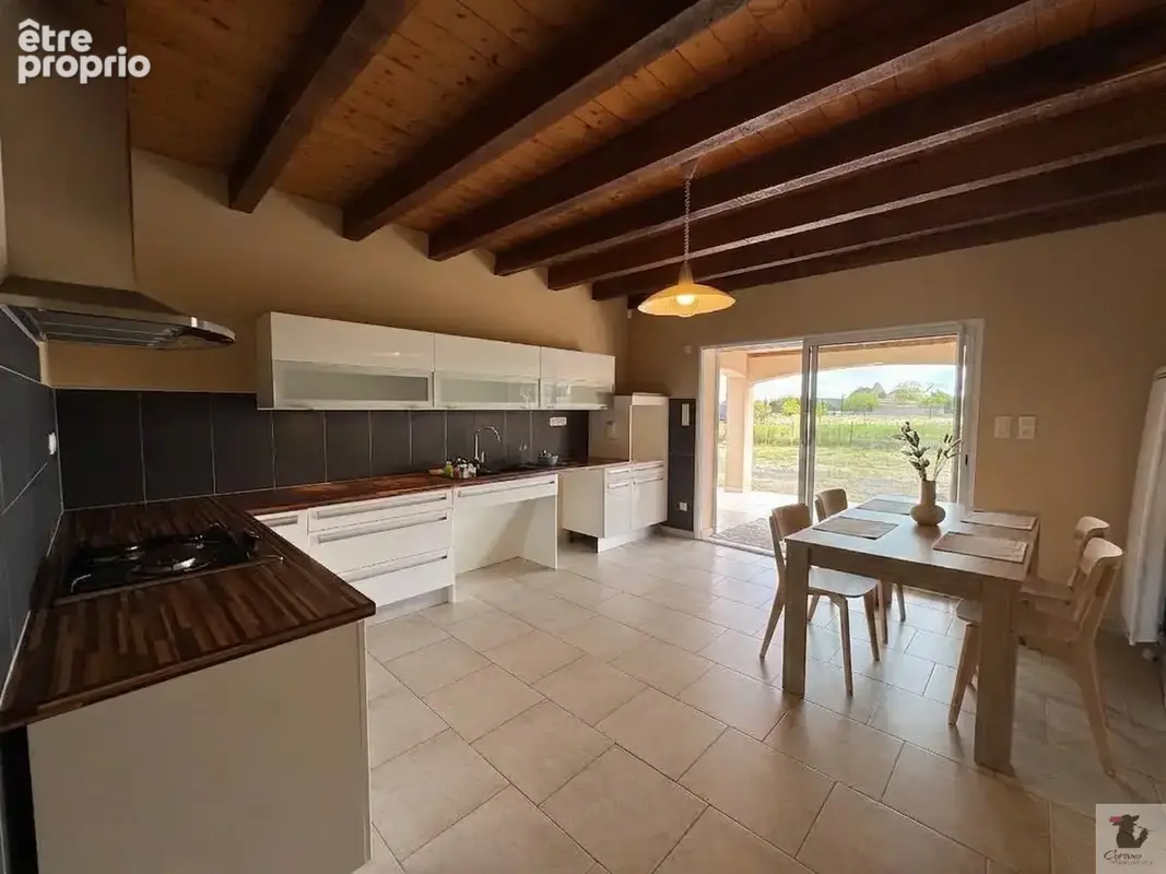 Maison de plain-pied avec 3 chambres, double garage et annexe de 88 m2 sur 4 300 m2 ! - photo 3