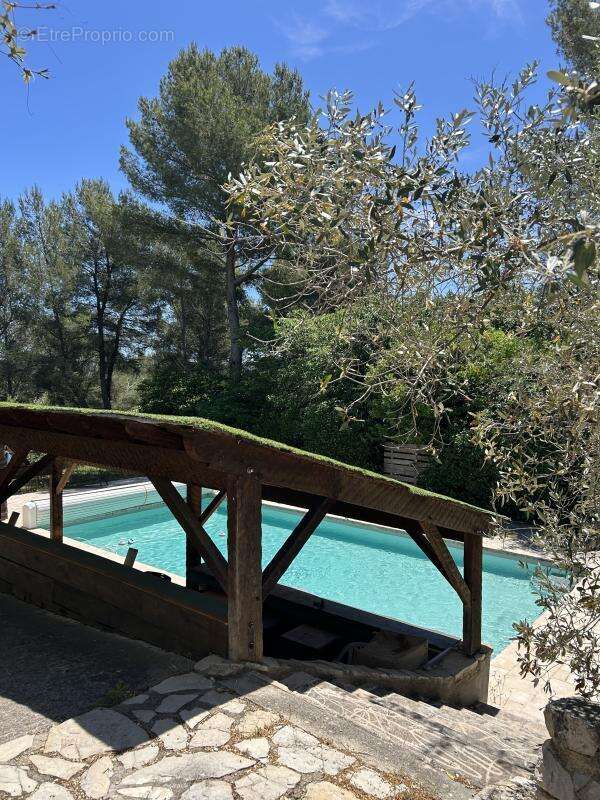 Appartement à MARSEILLE-12E
