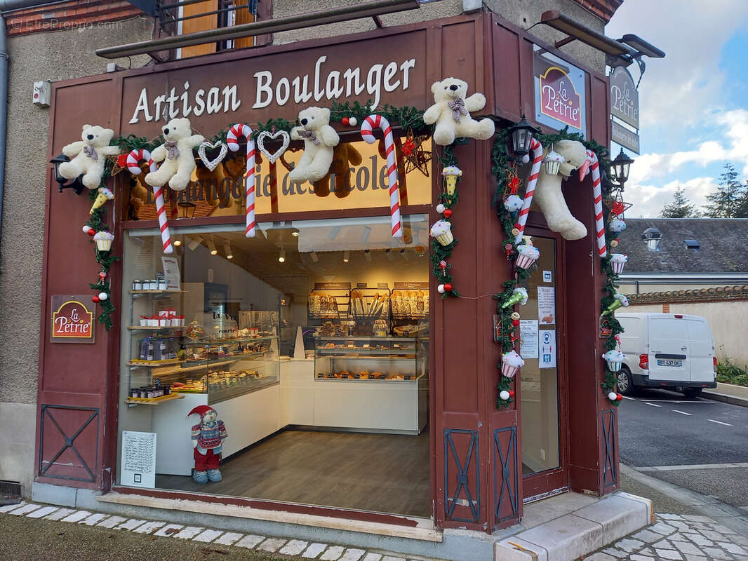 Commerce à SAINT-BENOIT-SUR-LOIRE