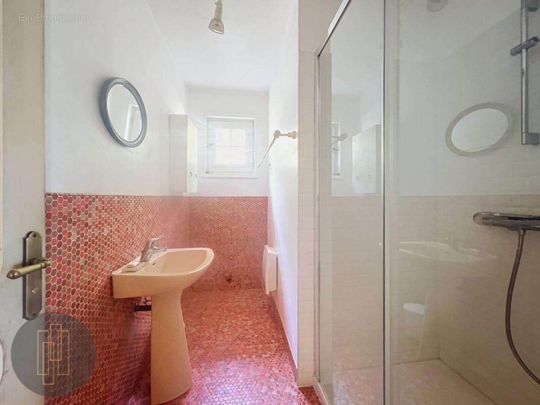 Exclusivité villa Saint Jean des Vignes terrain de 1900 m2 - photo 10