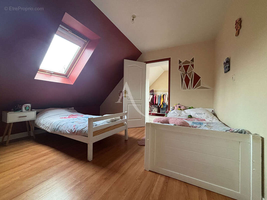 Maison à NUILLE-SUR-VICOIN