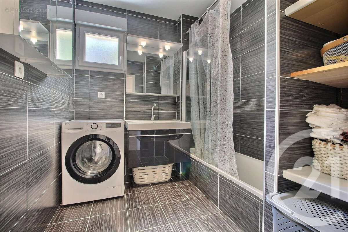 Appartement 69 m² à Thonon-Les-Bains  - photo 5