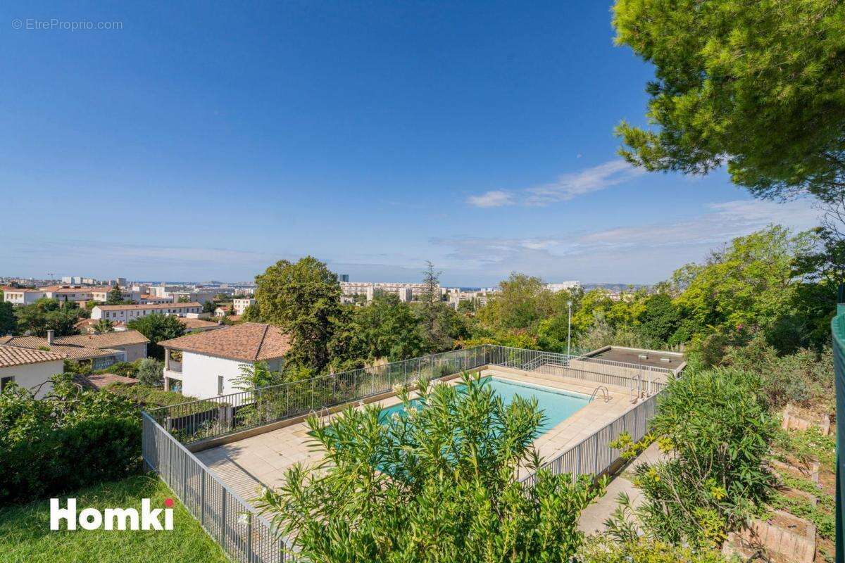 Appartement à MARSEILLE-14E