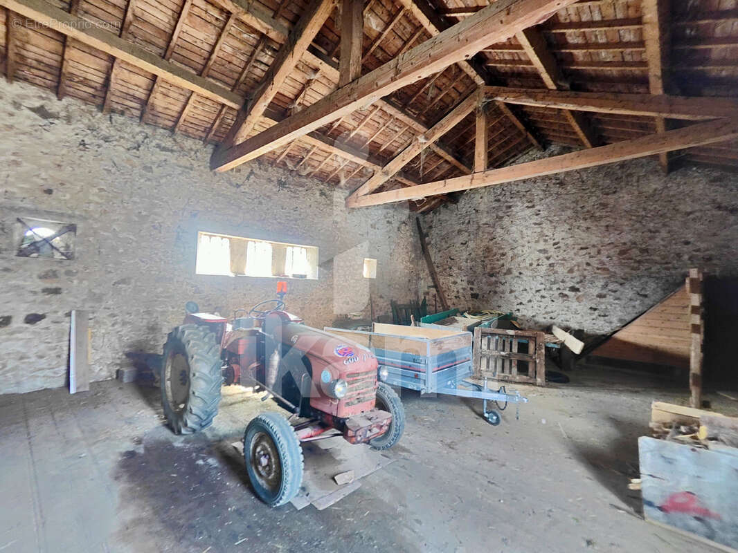 Maison de caractère avec grange - photo 16