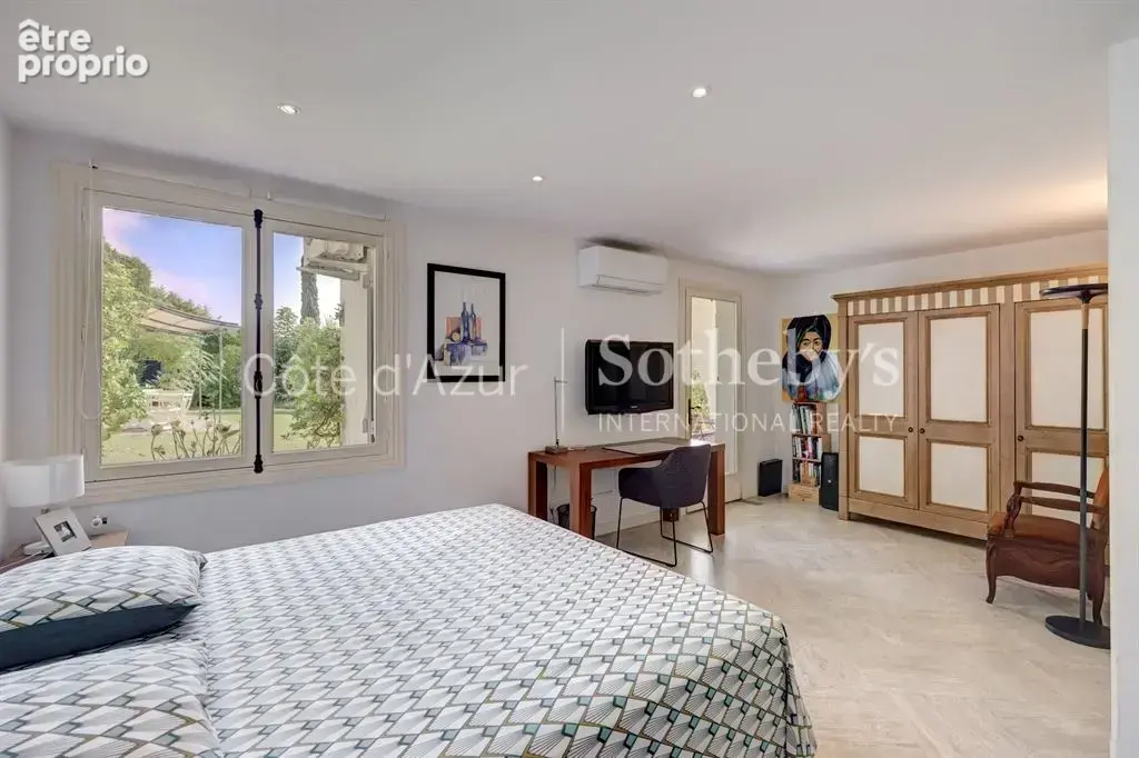 Golfe Juan, villa provençale contemporaine avec piscine et vue mer panoramique - photo 8