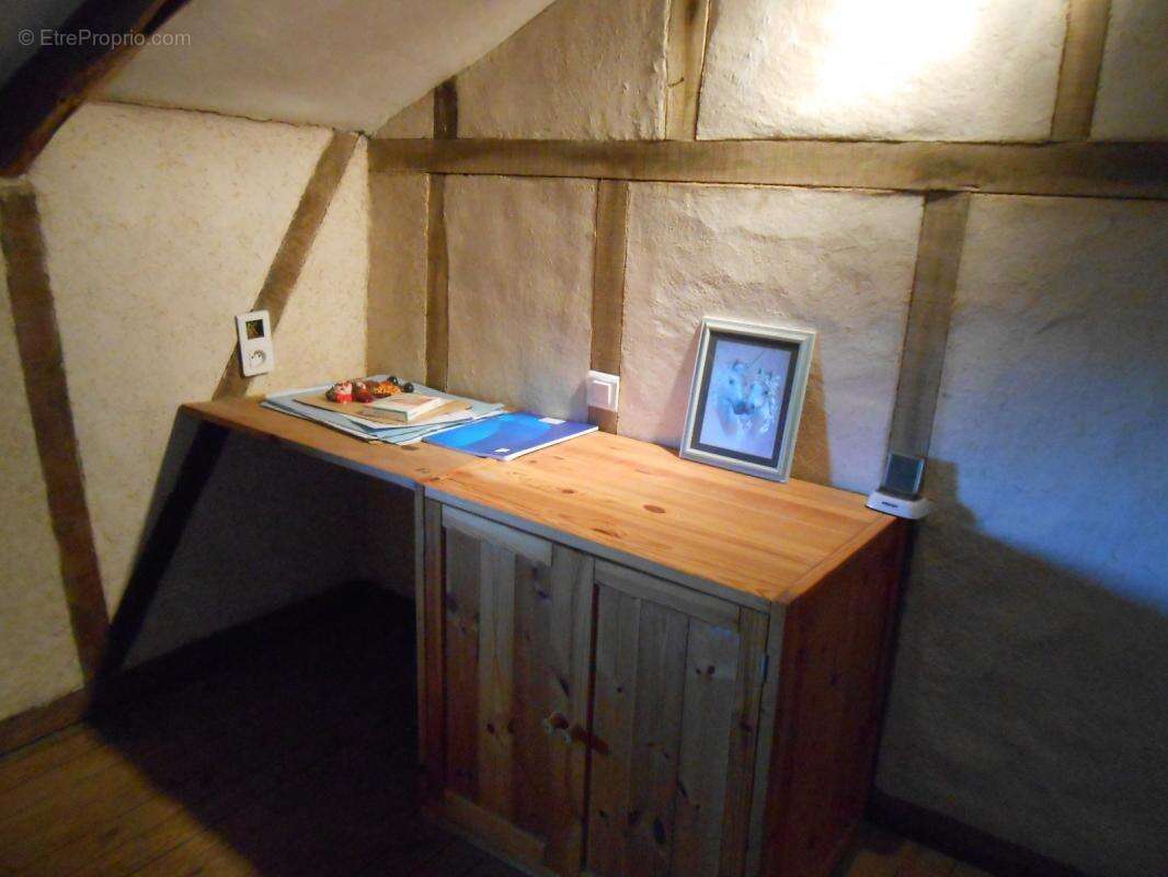 SOUS OFFRE ACCEPTEE - Maison avec Poêle de Masse Tulikivi, 2/4 chambres, jardin, caves - photo 11
