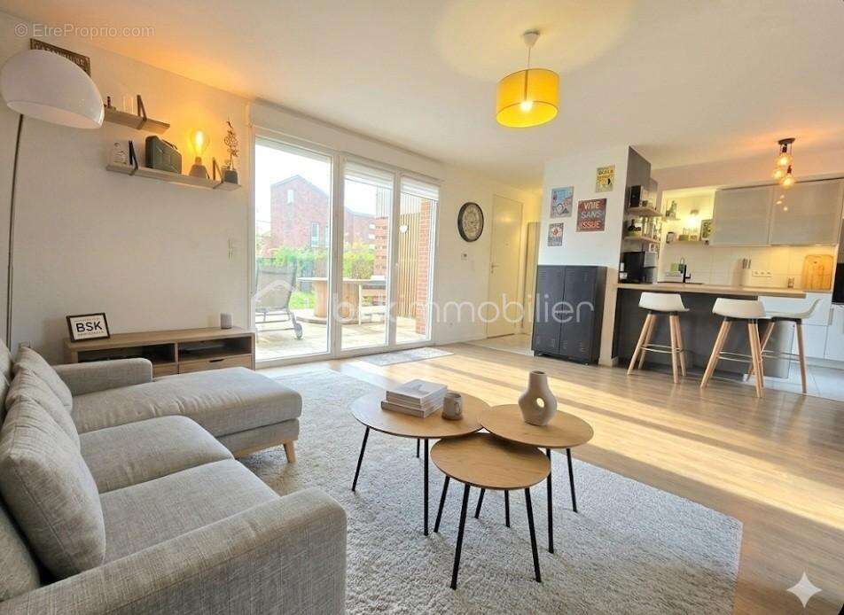 Maison à VERT-SAINT-DENIS